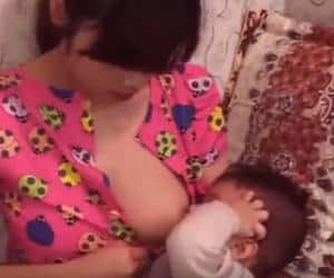 madre amamantando a su bebé
